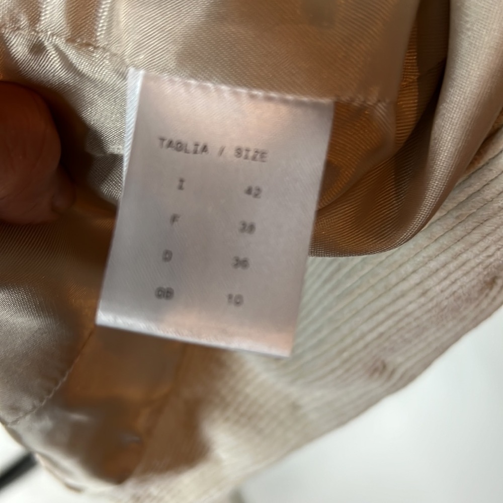 MO.DE.RN. Corduroy Vest Top - Picture 5 of 8